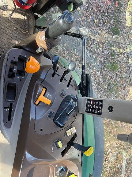 John Deere 5720 6 of 7