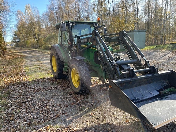 John Deere 5720 3 of 7