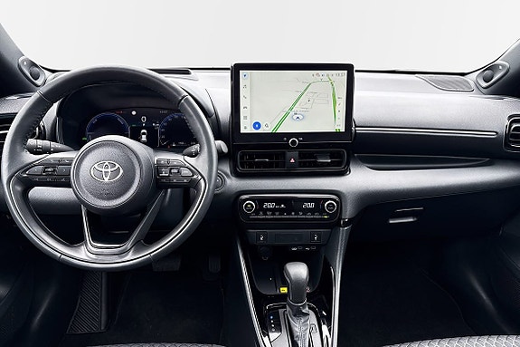 Toyota Yaris 8 of 10