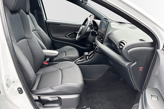 Toyota Yaris 6 of 10