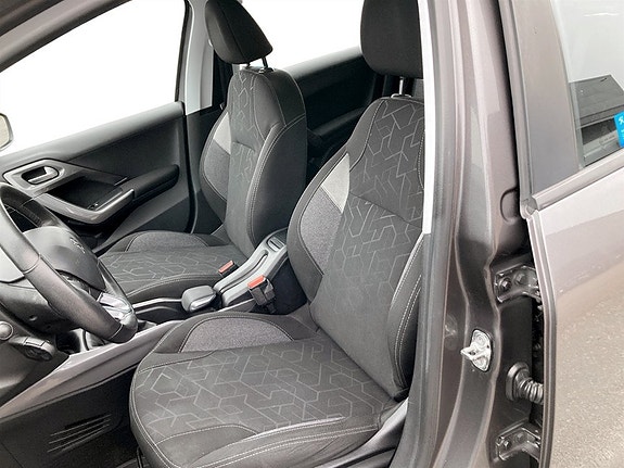Peugeot 2008 4 of 15