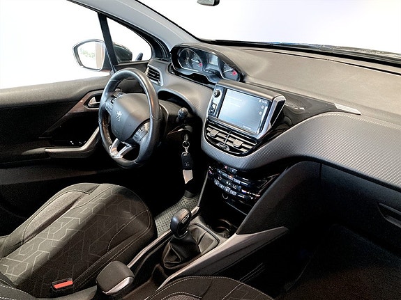 Peugeot 2008 11 of 15