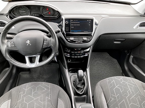 Peugeot 2008 6 of 15