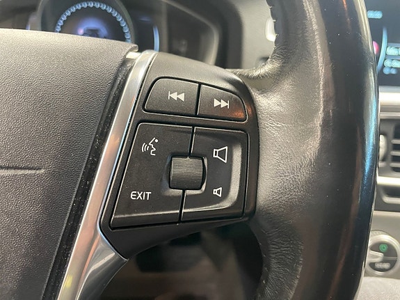 Volvo V60 Cross Country 22 of 25