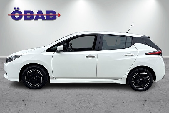 Nissan Leaf 4 of 5
