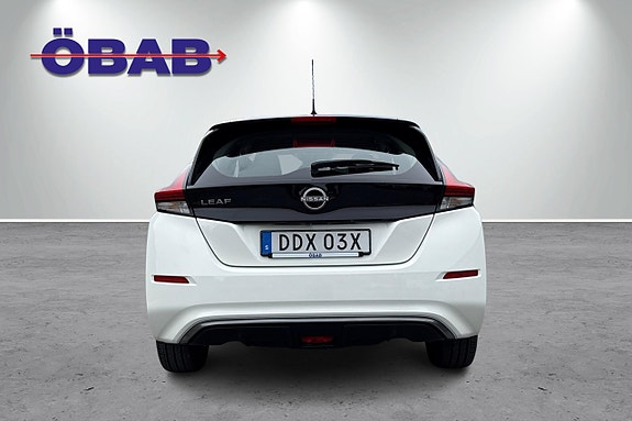 Nissan Leaf 5 of 5