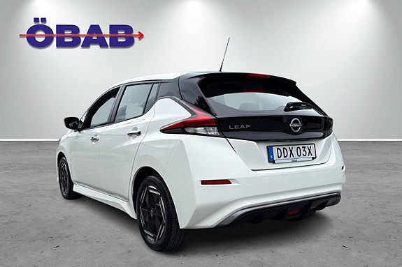 Nissan Leaf 6 of 12
