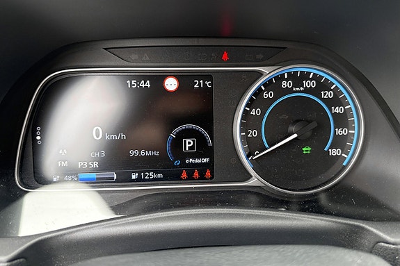 Nissan Leaf 11 of 12