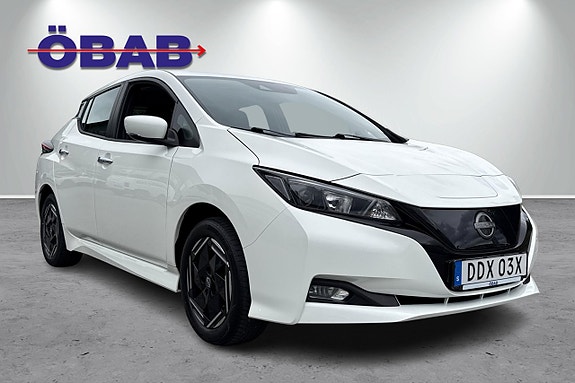 Nissan Leaf 3 of 5