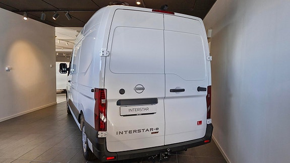 Nissan Interstar 6 of 12