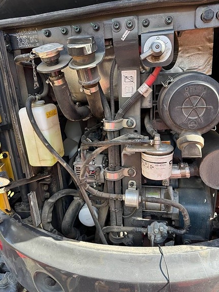 New Holland E 26 C 13 of 21