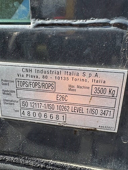 New Holland E 26 C 15 of 21