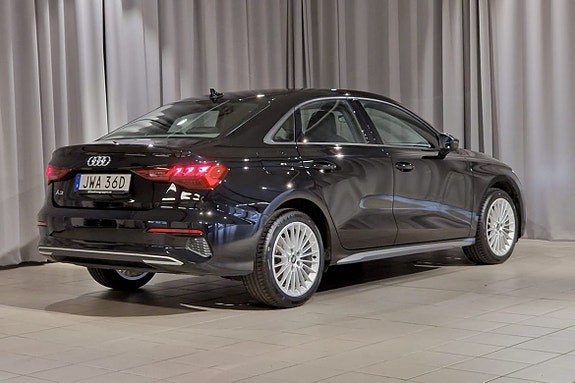 Audi A3 4 of 5