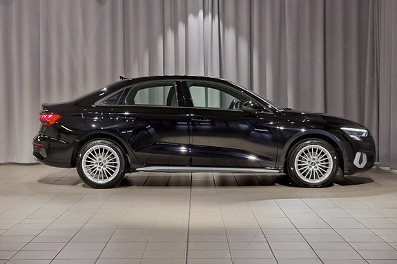 Audi A3 3 of 5