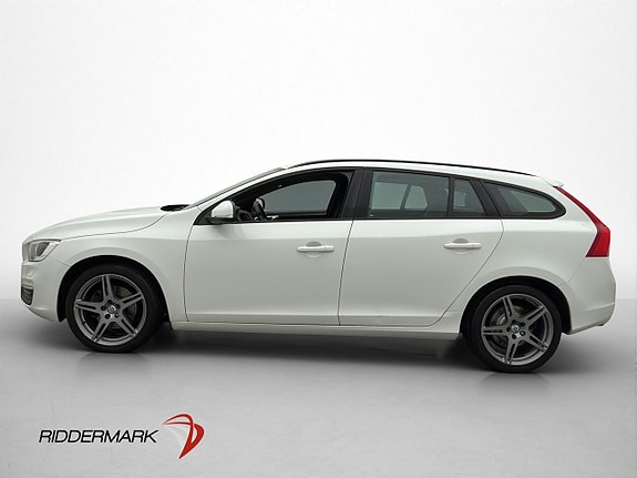 Volvo V60 2 of 5