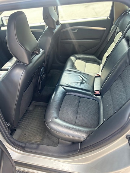 Volvo V70 8 of 9