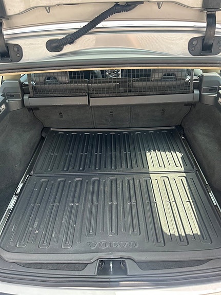 Volvo V70 9 of 9