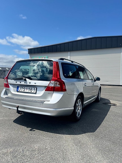 Volvo V70 5 of 5