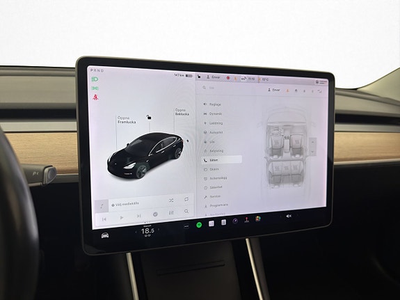 Tesla Model 3 17 of 30