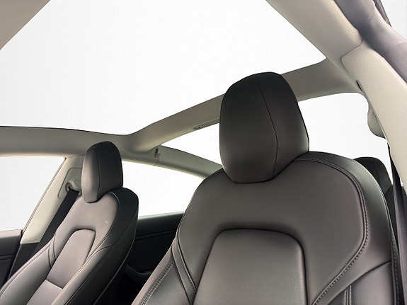 Tesla Model 3 10 of 30