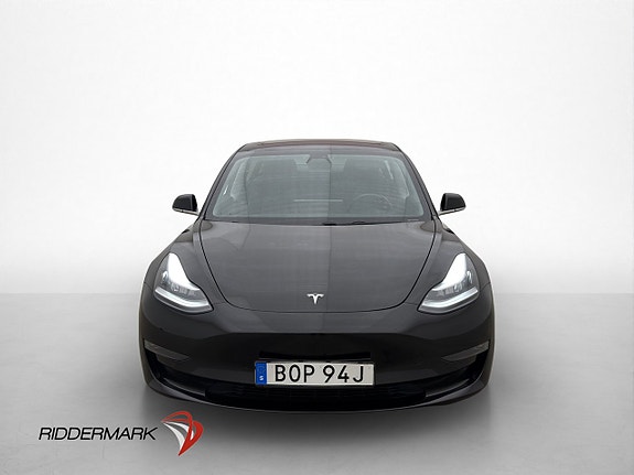 Tesla Model 3 2 of 5