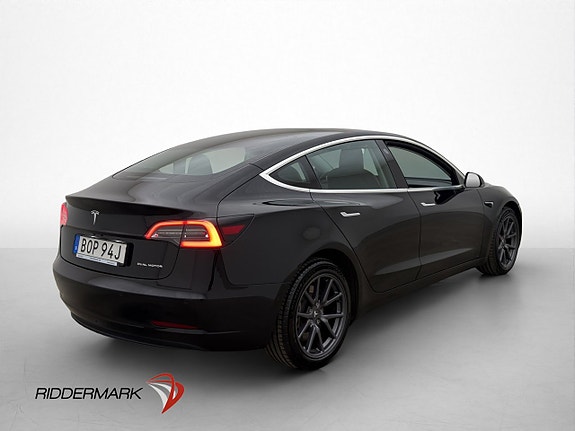 Tesla Model 3 5 of 5