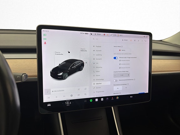 Tesla Model 3 18 of 30