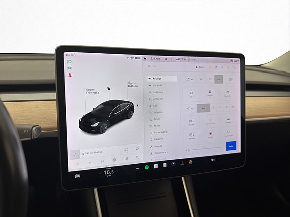 Tesla Model 3 14 of 30