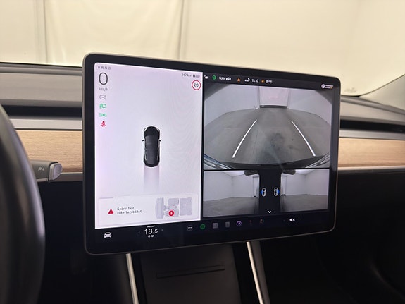 Tesla Model 3 12 of 30