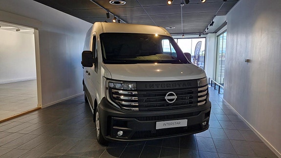 Nissan Interstar 3 of 5