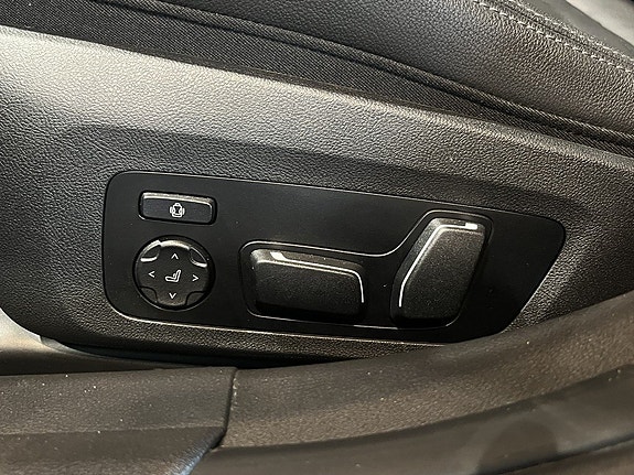 BMW M340i 10 of 22