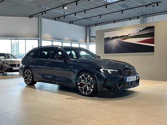 BMW M340i 3 of 5