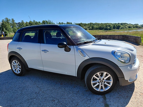 MINI Countryman Cooper D 3 of 5