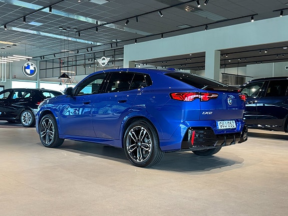 BMW iX2 6 of 17