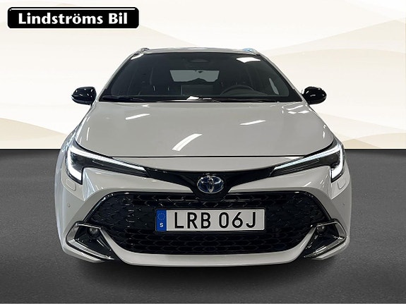 Toyota Corolla 8 of 23