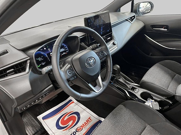 Toyota Corolla 13 of 23