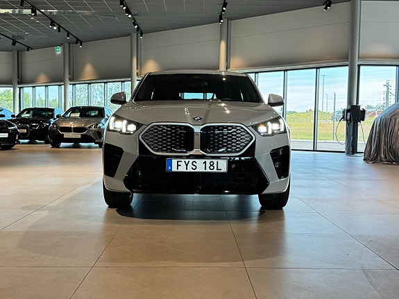 BMW iX2 2 of 5