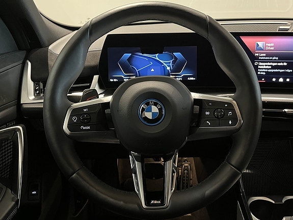 BMW iX2 14 of 20