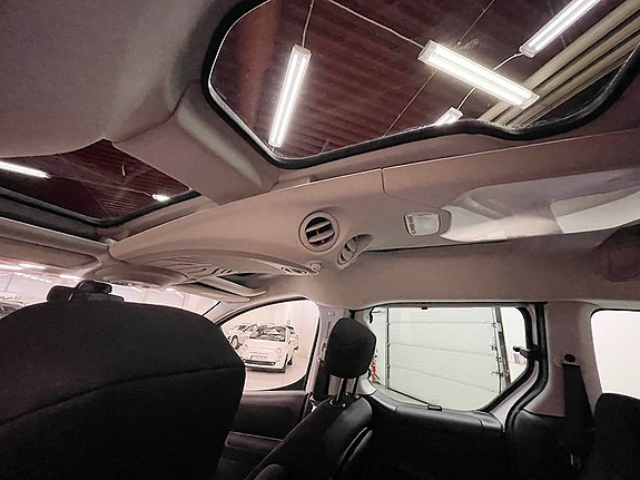Citroen Berlingo 7 of 8