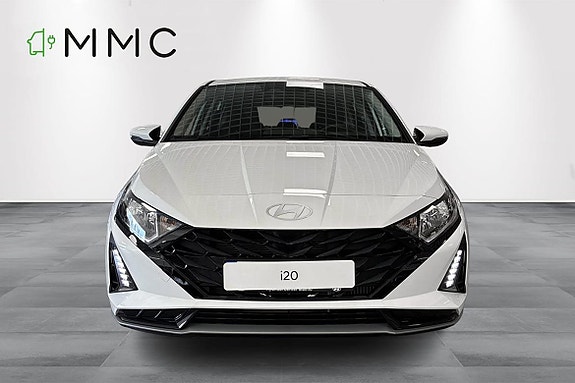 Hyundai i20 4 of 10
