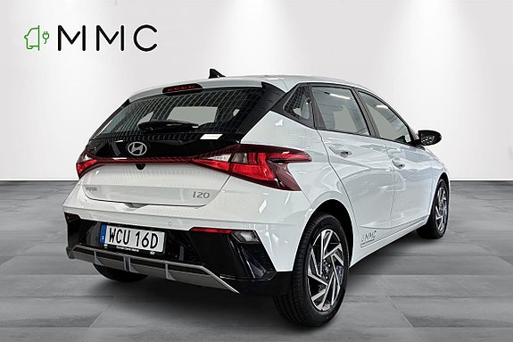 Hyundai i20 2 of 10