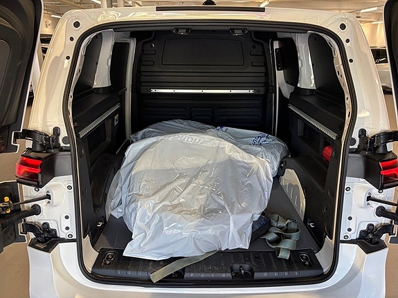 Volkswagen ID. Buzz 7 of 8