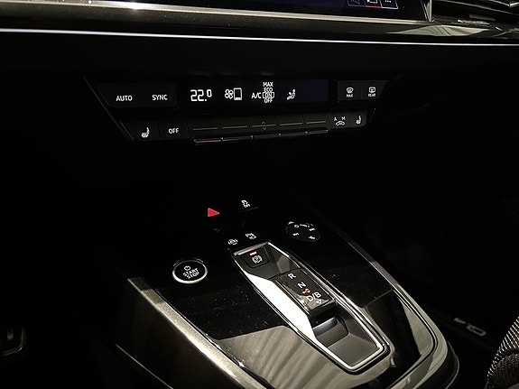 Audi Q4 e-tron 14 of 15