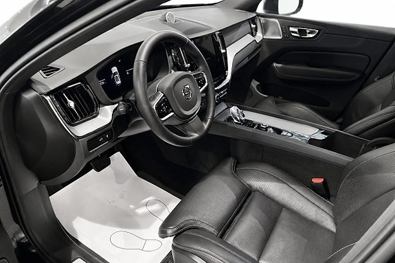 Volvo XC60 6 of 25
