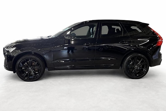 Volvo XC60 2 of 25