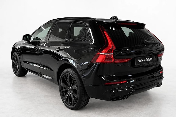 Volvo XC60 3 of 25