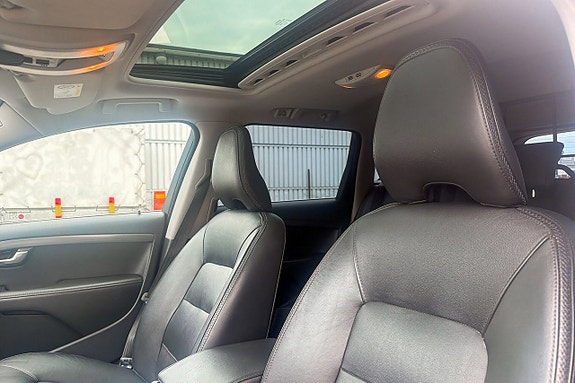 Volvo XC70 16 of 17