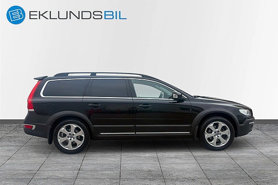 Volvo XC70 5 of 17