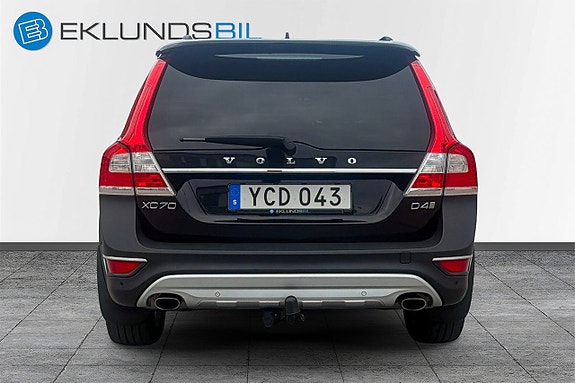 Volvo XC70 7 of 17
