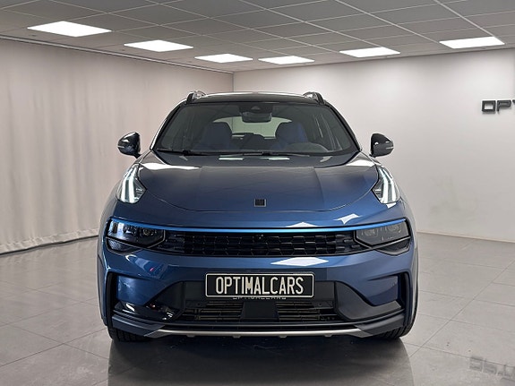 Lynk & Co 01 2 of 18